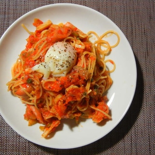 トマトとシーチキンとセロリのパスタ